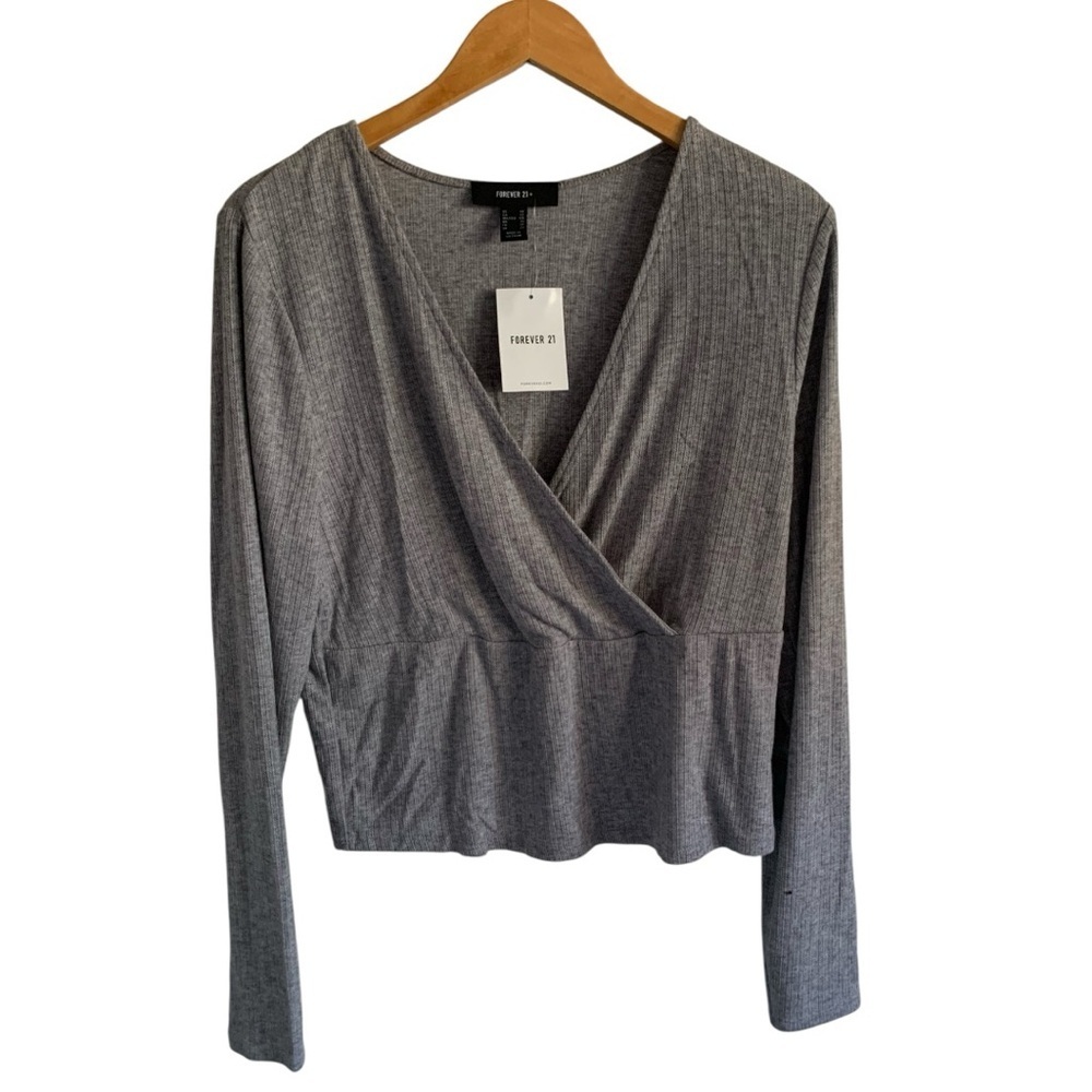 NWT Forever 21 Gray Wrap Plus Size Blouse in 1X